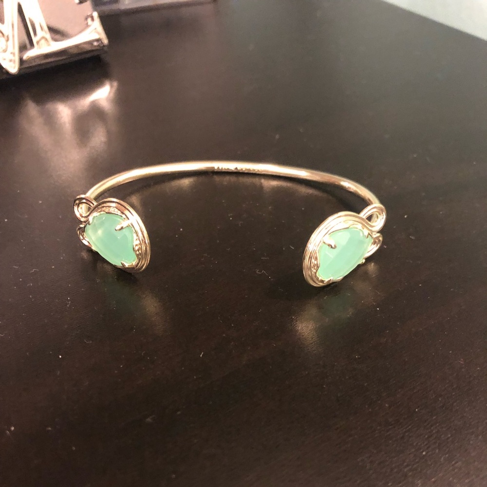 Kendra Scott bracelet